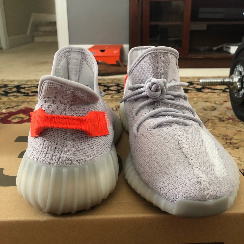 Yeezy 350 v2 Taillights